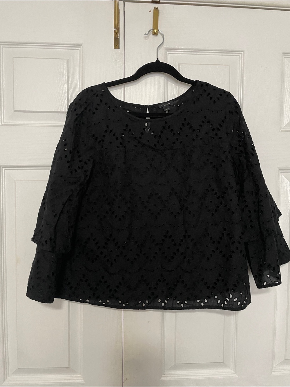 Ann Taylor Factory Black Eyelet Sleeveless Top